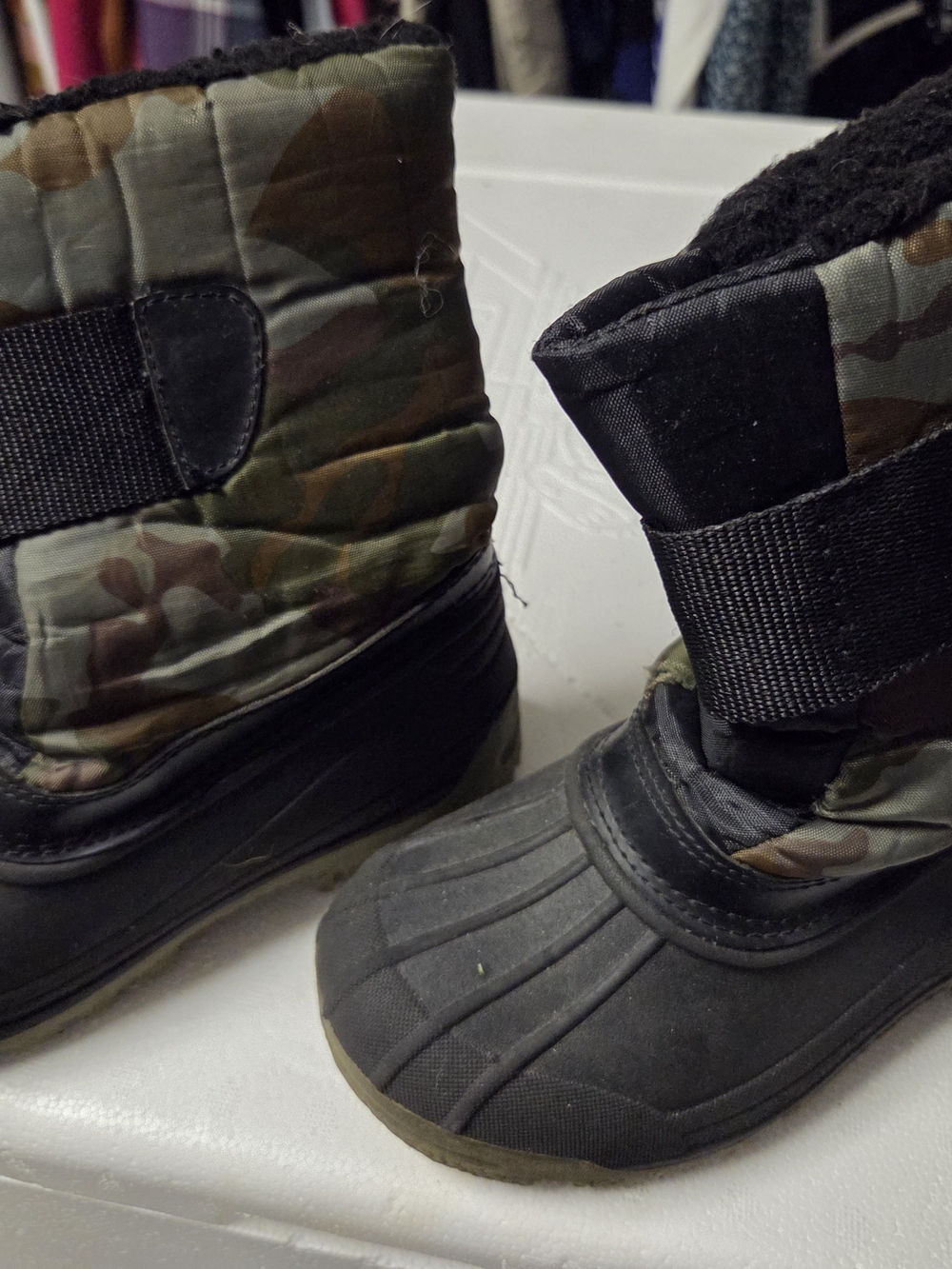 Kids Camo Winter Boots - Black & Green